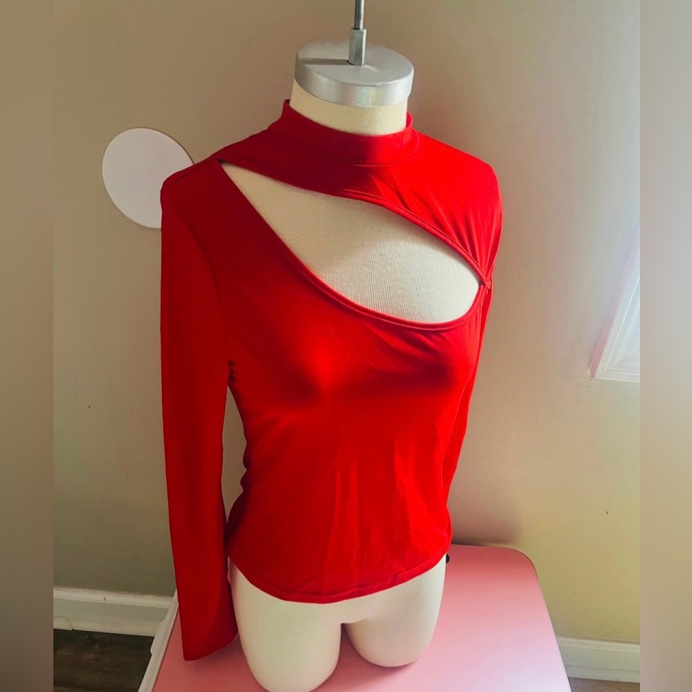 Women's Red Cut-Out Long Sleeve Top